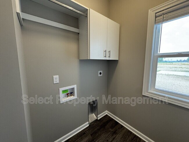 Building Photo - 5312 Broad Fields Cove