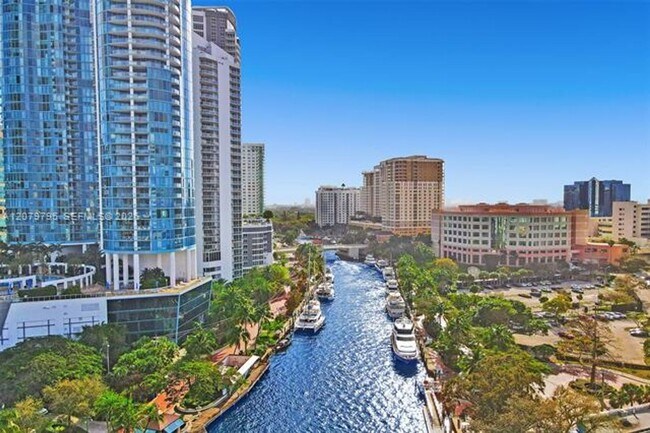 Building Photo - 333 Las Olas Way