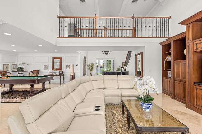 Building Photo - 2144 Henley Pl