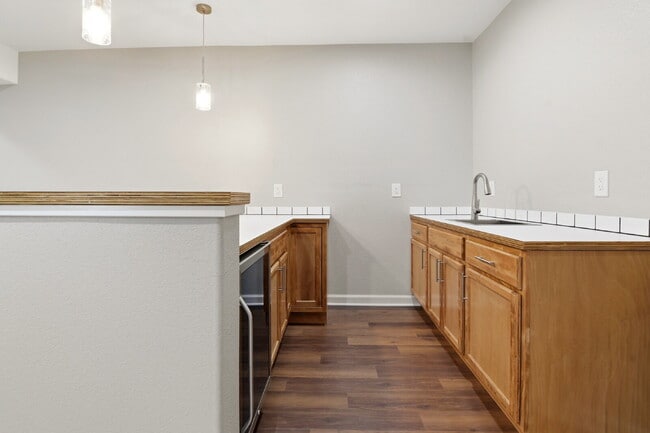 Building Photo - $2,940.45 - 4 Bed, 3 Bath Townhome In Commerce City with Central AC and In Unit Laundry!