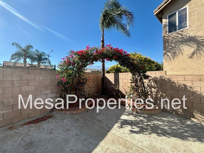 Building Photo - 7440 Freeport Cir