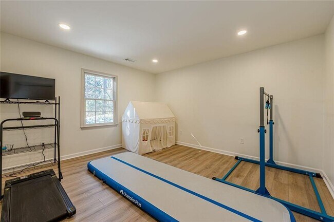 Building Photo - 6430 Bannerhorn Run