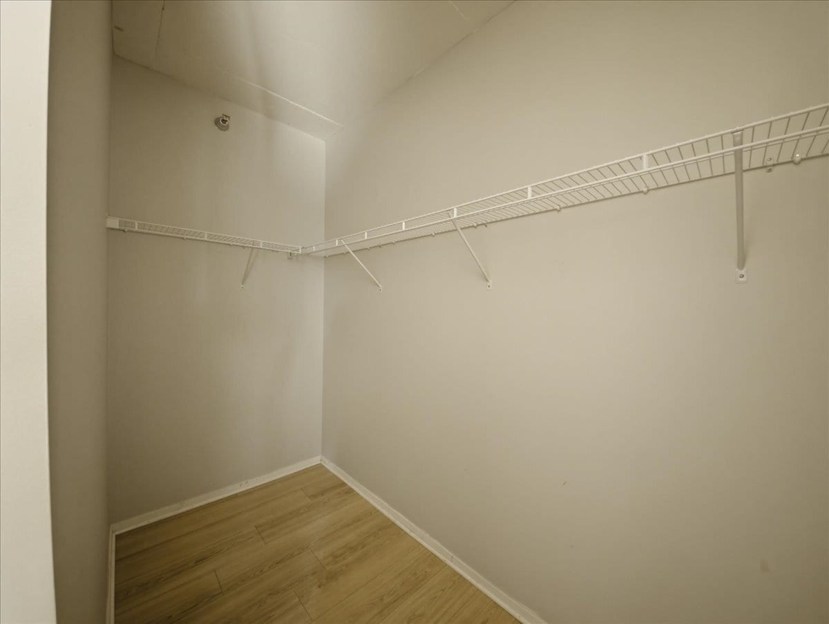 Building Photo - 701 S Wells St