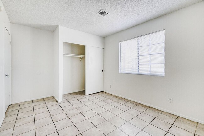 Building Photo - 4651 Amberleigh Ln