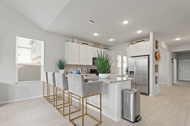 Building Photo - 14615 Olive Sparrow Ln