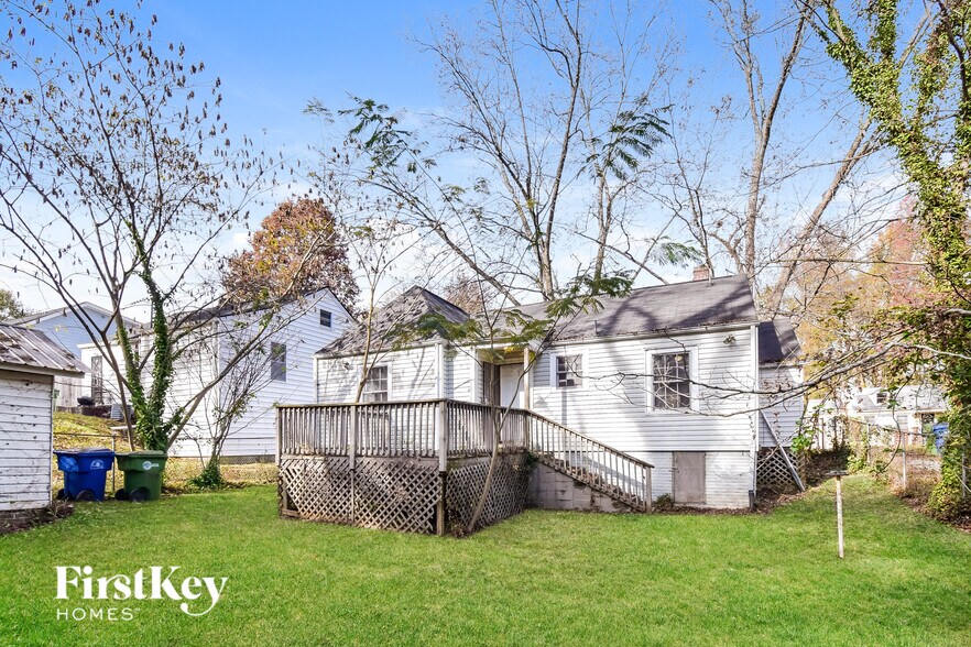 Building Photo - 1370 Westboro Dr SW