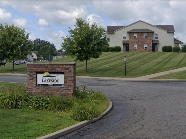 Building Photo - 2900 Heritage Pl