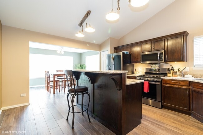 Building Photo - 3007 Chestnut Pointe Dr