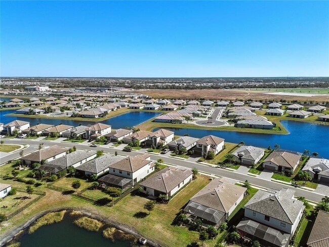 Building Photo - 15719 Islandwalk Ave