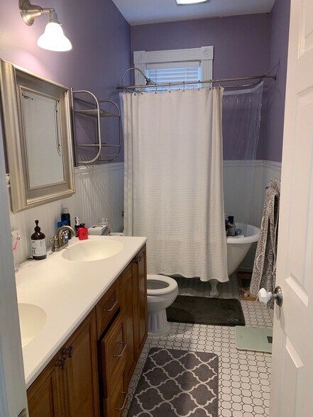 Building Photo - 3418 Walworth Ave