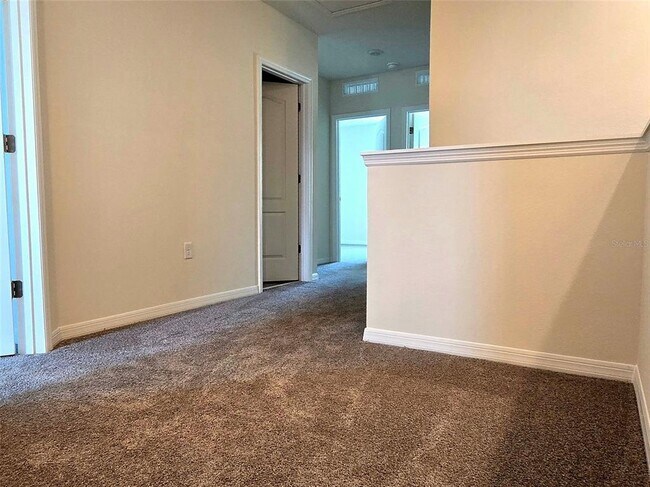 Building Photo - 2723 Golden Trout Ln