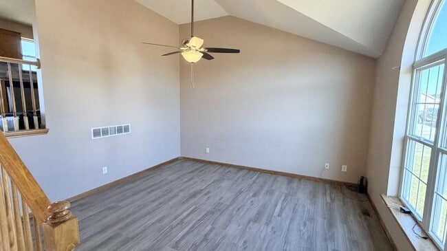 Building Photo - 2213 Larkspur