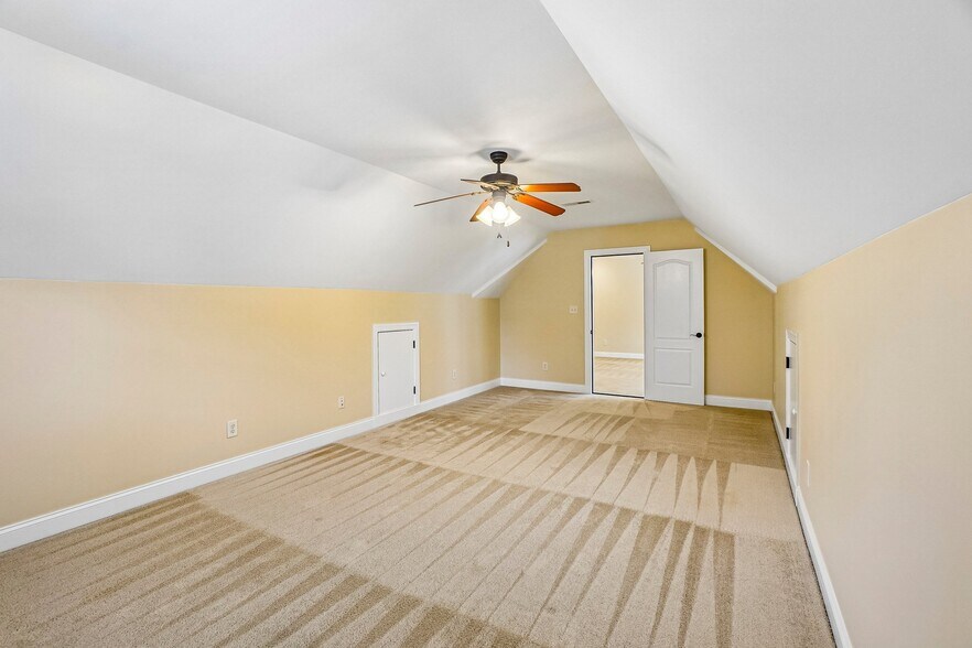 Building Photo - 1025 Princeton View Ln