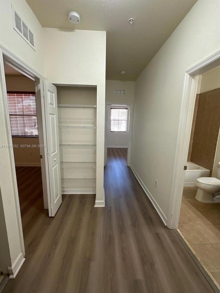 Building Photo - 12444 Emerald Creek Manor