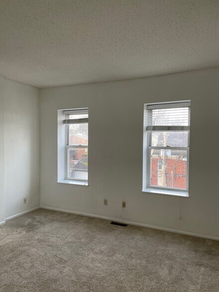 Building Photo - 4319 Lindell Blvd
