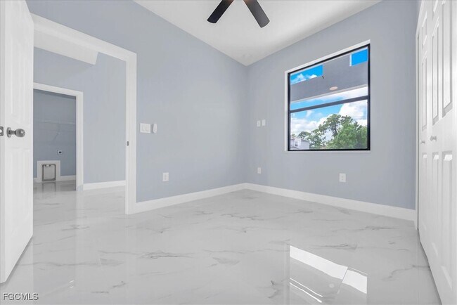 Building Photo - 3708 27th St SW