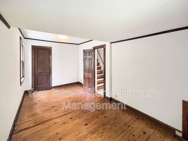 Building Photo - 1080 Benteen Ave SE