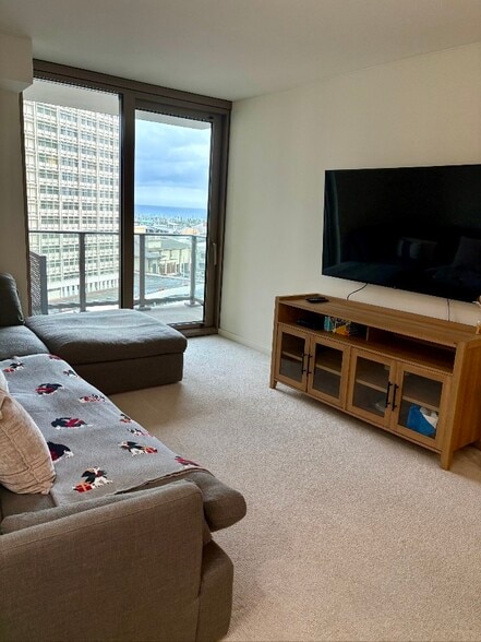 Living Room View - 1388 Kapiolani Blvd