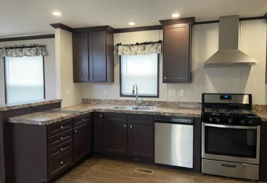 Building Photo - 152 W Orleans Ct