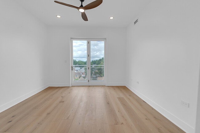 Building Photo - 3630 N Harlem Ave