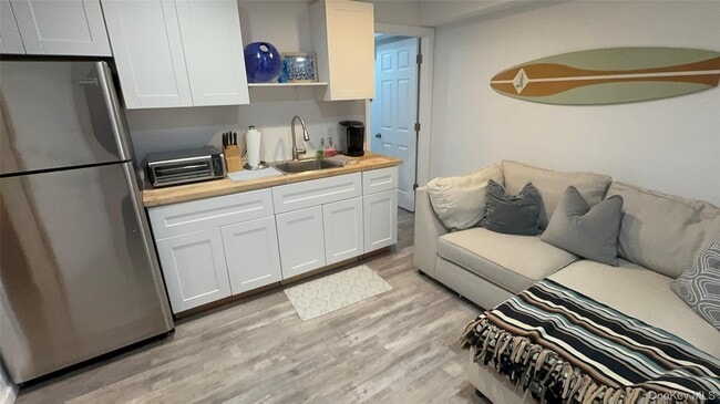 Building Photo - 30 Lewis Rd