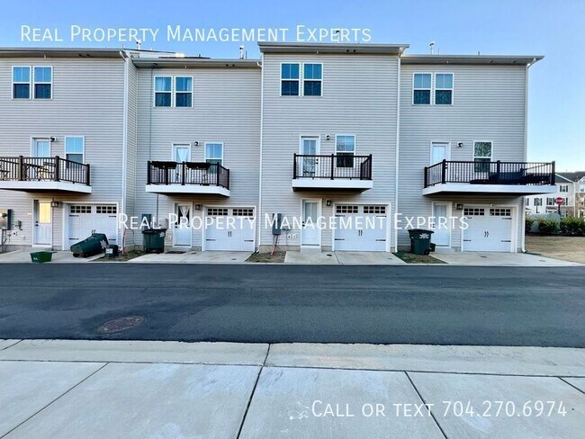 Building Photo - 1609 Aspire St