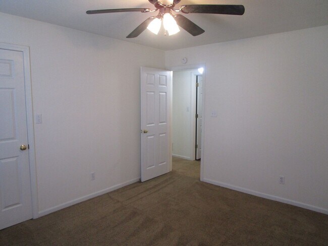Building Photo - 3505-3507 La Mesa Dr.