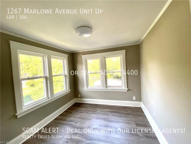 Building Photo - Updated 4 bed 1 bath 2 floors unit with a ...