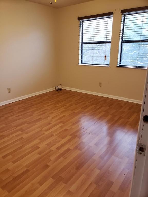 Building Photo - 1736 B Wesley Way