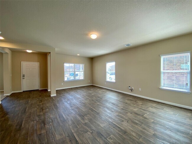 Building Photo - 3012 Tilmon Ln.