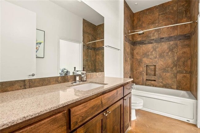 Building Photo - 507 Sabine St