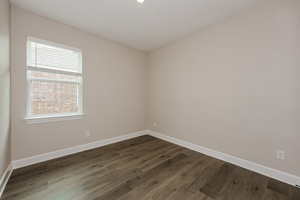 Building Photo - 312 Live Oak Ln