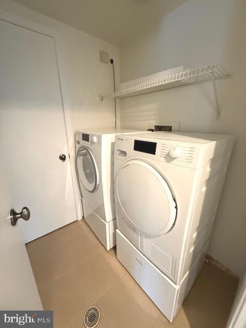 Building Photo - 11500 Fairway Dr