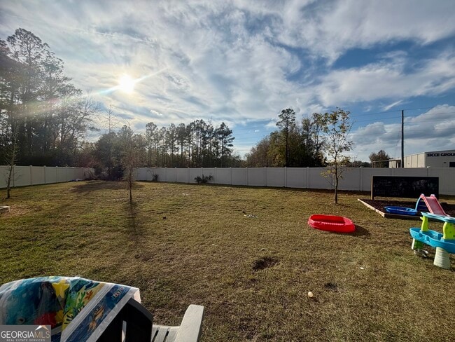 Building Photo - 90 Landing Blvd