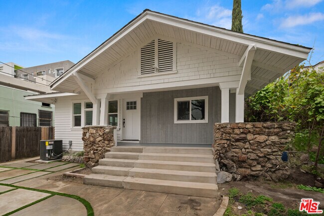 Primary Photo - 5729 Carlton Way