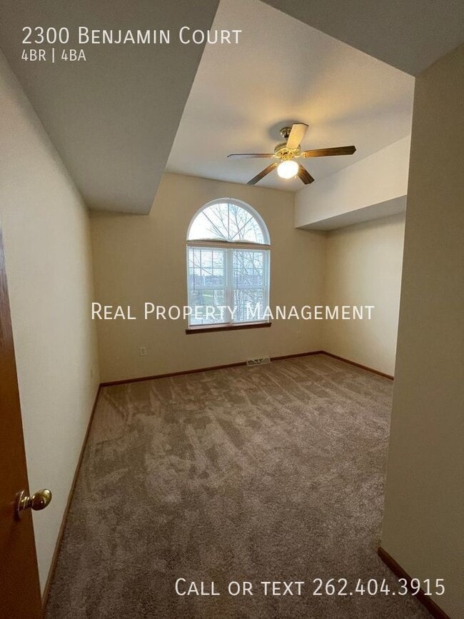 Building Photo - 2300 Benjamin Ct