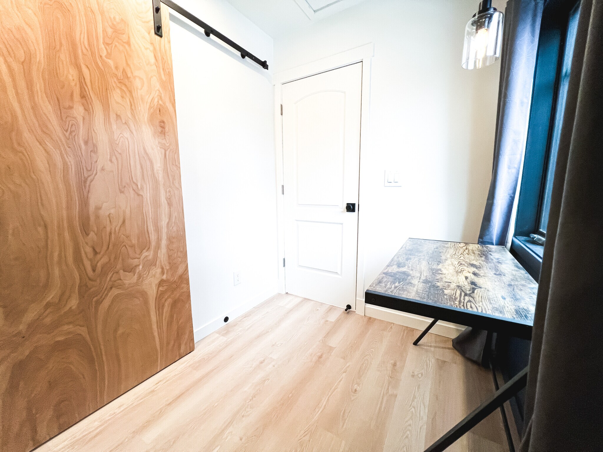 Building Photo - 2520 Jefferson Ave