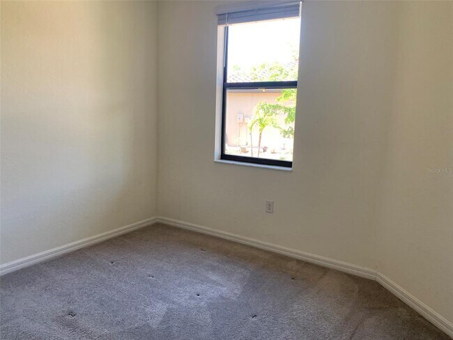 Building Photo - 12259 Amica Loop