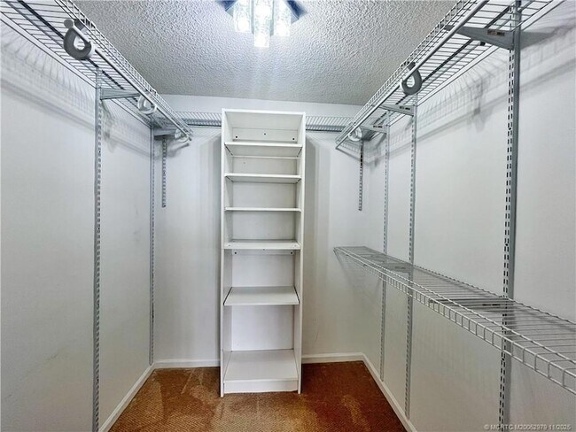 Building Photo - 9500 S Ocean Dr