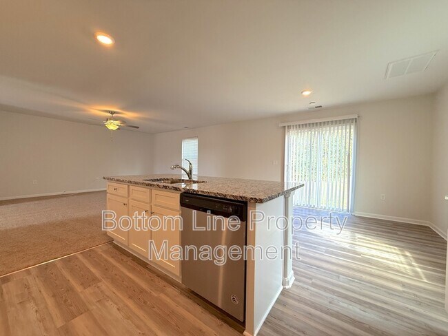 Building Photo - 180 Caffee Dr