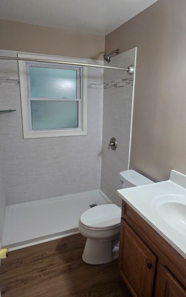 Building Photo - Upcoming 3 Bedroom Rental in Colfax! Tours scheduled to begin mid July!