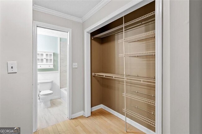 Building Photo - 2045 Brian Way