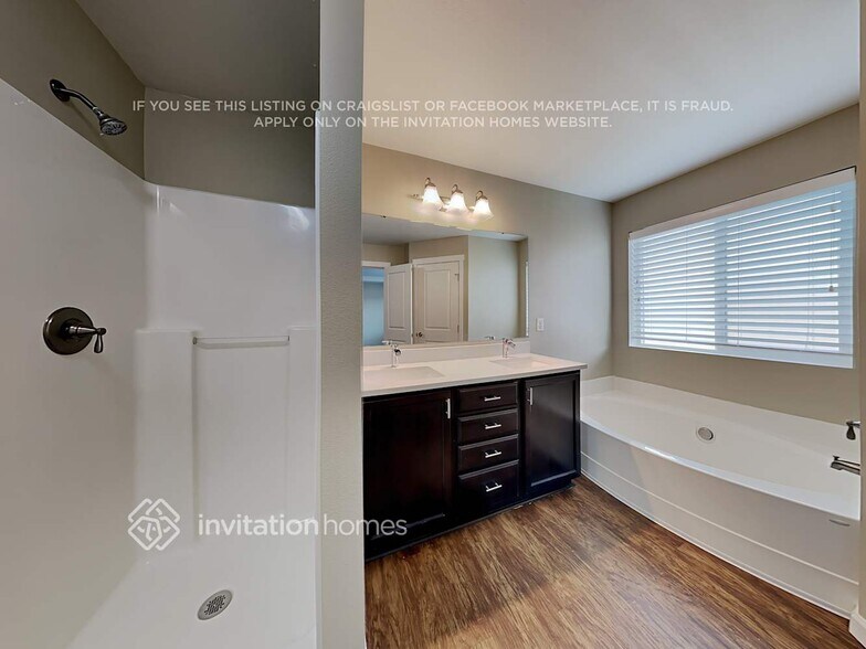 Building Photo - 2511 165th St E