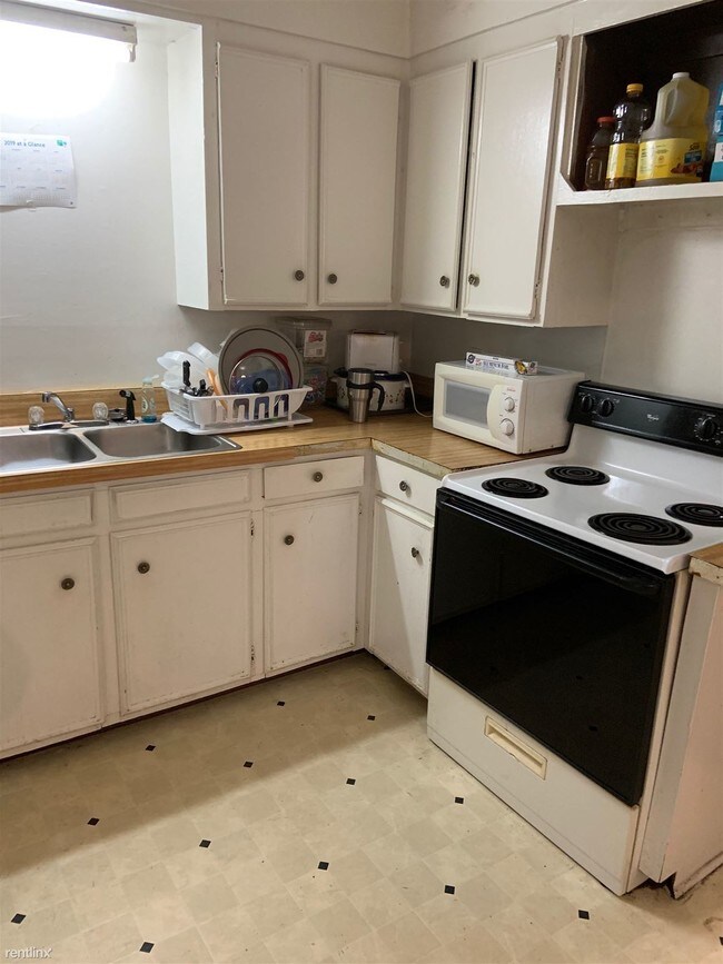 Building Photo - 3 br, 2 bath House - 4976 Oak Creek Dr
