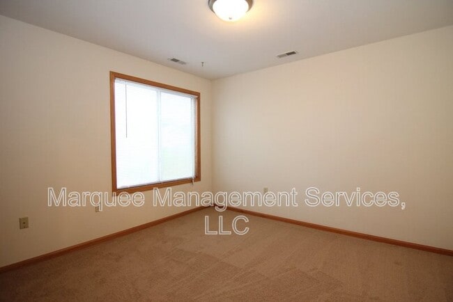 Building Photo - 115 W Windsor Ave