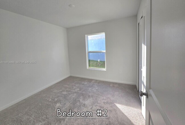 Building Photo - 5034 Barnet Dr