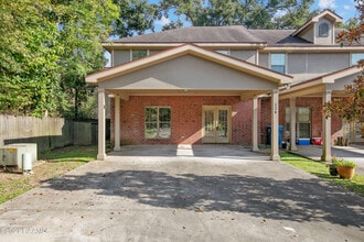 Building Photo - 124 Deraney Ln