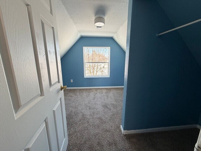 Building Photo - 145 Harris St