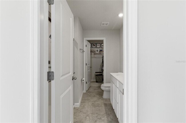 Building Photo - 4740 Old Blush St