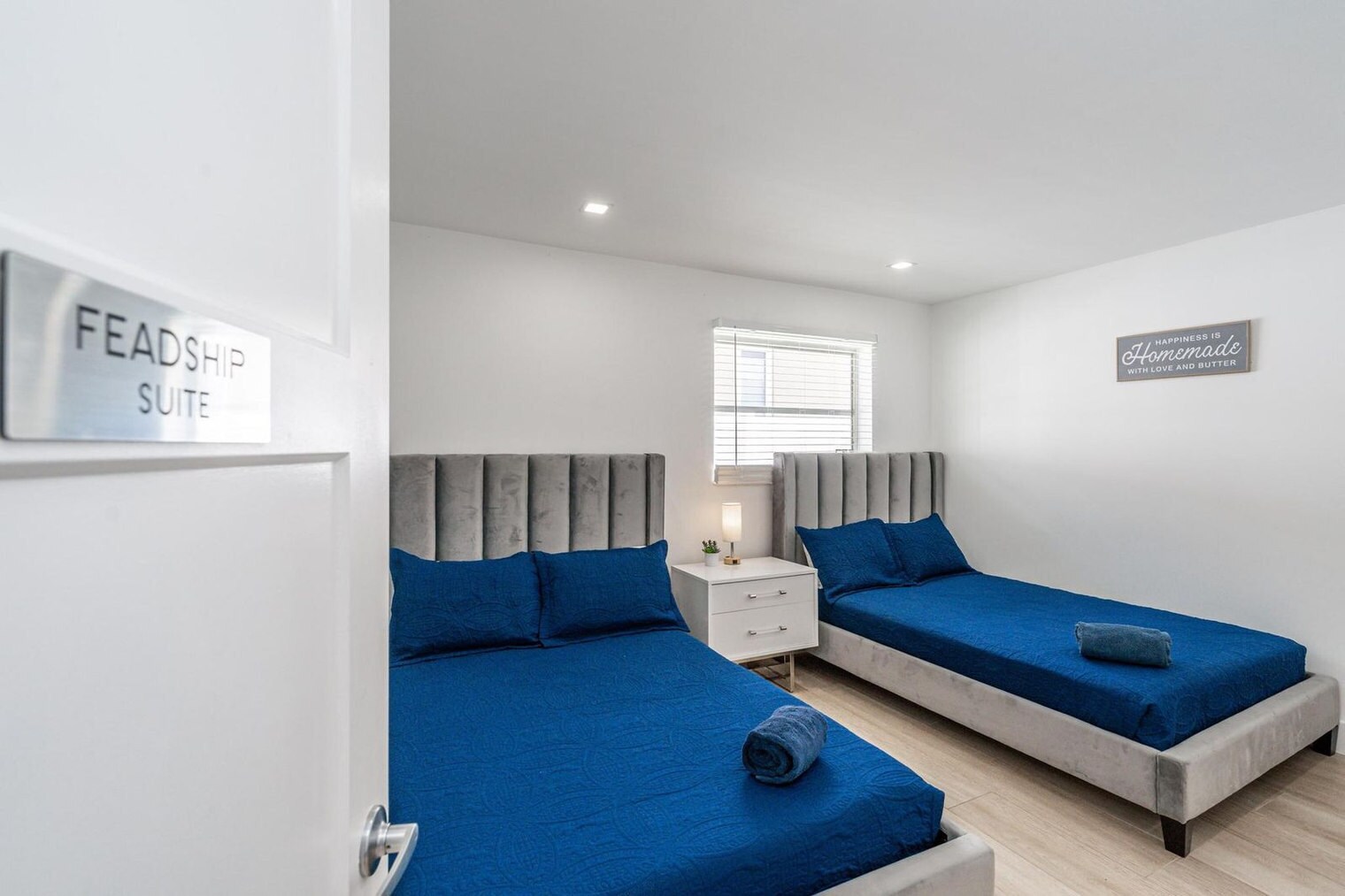 Building Photo - 825-827 Southwest 14th Street-SI FL1-ID1475658P